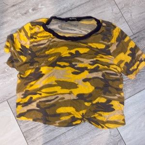 Camo crop top w/ small knot